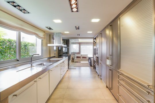Materiales recomendados para reformas integrales modernas